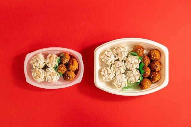 ファミリーマート ファミマ ざっくり40%増量作戦 こだわり肉シュウマイ&肉団子(黒酢入りだれ) ファミリーマート ファミマ ざっくり40%増量作戦 こだわり肉シュウマイ&肉団子(黒酢入りだれ)