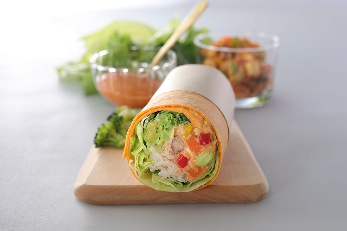 メキシカンアボカド サラダラップ ¥465/画像提供:スターバックス コーヒー ジャパン