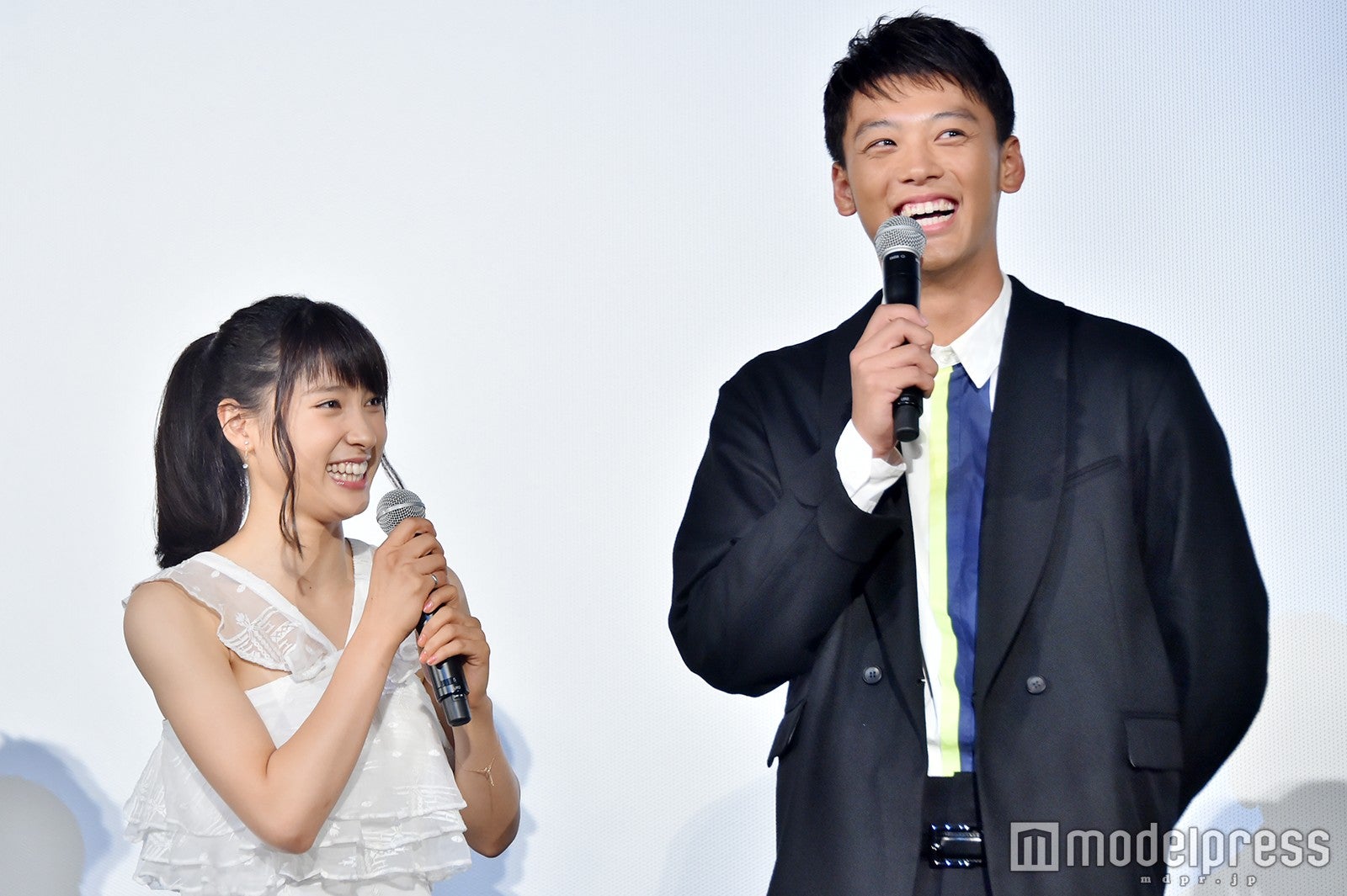 土屋太鳳、竹内涼真（C）モデルプレス