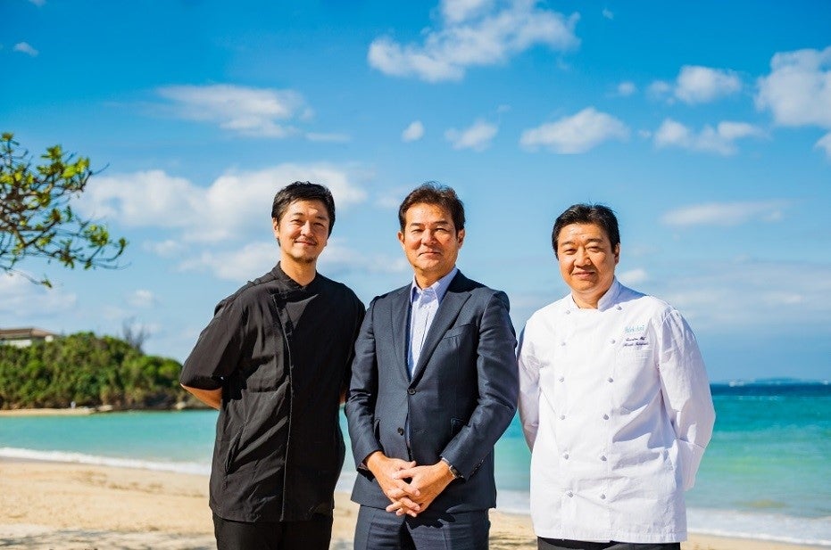 （左から）イノベーティブ コンサルティングシェフ川手寛康氏、総支配人吉江潤氏、総料理長髙橋浩史氏／画像提供：ハレクラニ沖縄