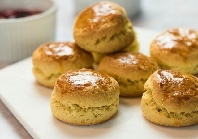 レシピ　スイーツレシピ　スイーツ　お菓子レシピ　お菓子　お菓子作り　手作り　手作りスイーツ　基本　基本のレシピ　スコーン　手作りスコーン　オーブン