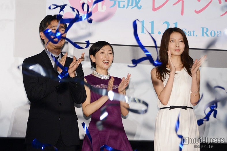 （左から）西内まりや、大杉漣、有川浩氏