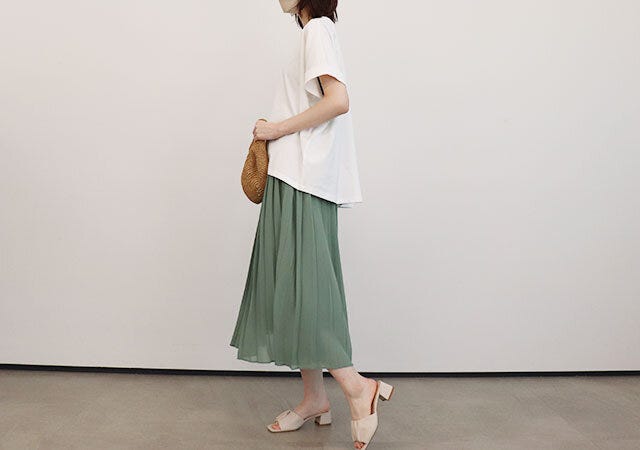 ユニクロ　トップス　半袖　Tシャツ