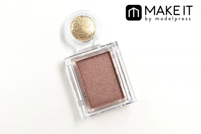 マジョリカ マジョルカ/シャドーカスタマイズ/BE384 コルク/500円(税抜) (C)メイクイット