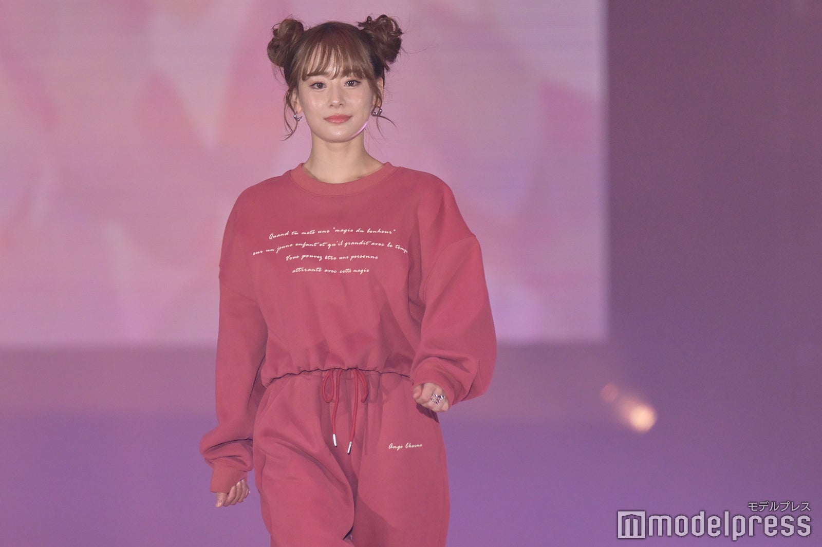 （C）モデルプレス