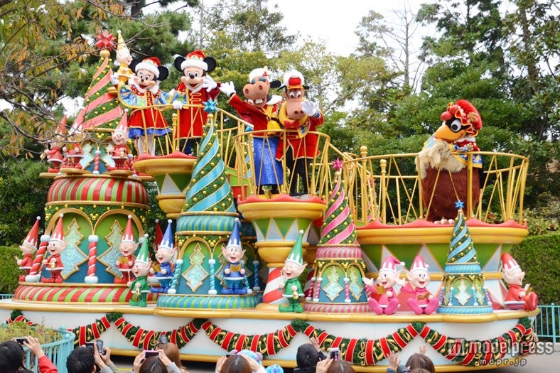 クリスマス・ファンタジー「ディズニー・サンタヴィレッジ・パレード」