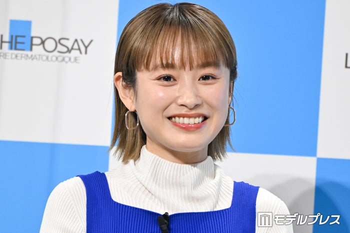 高橋愛、金髪ショート×網タイツで洗練スタイル披露「おしゃれ上級者」「ビジュ最高」の声