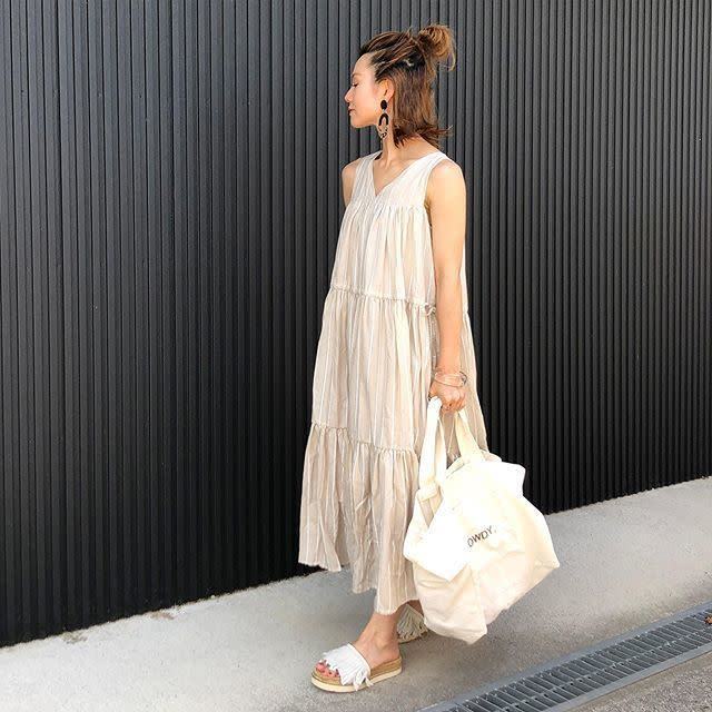 30代女性の海デートを応援 リラクシーなワンピースで海に出かけよう モデルプレス 30代女性の海デートを応援 リラクシーなワンピースで海に出かけよう モデルプレス