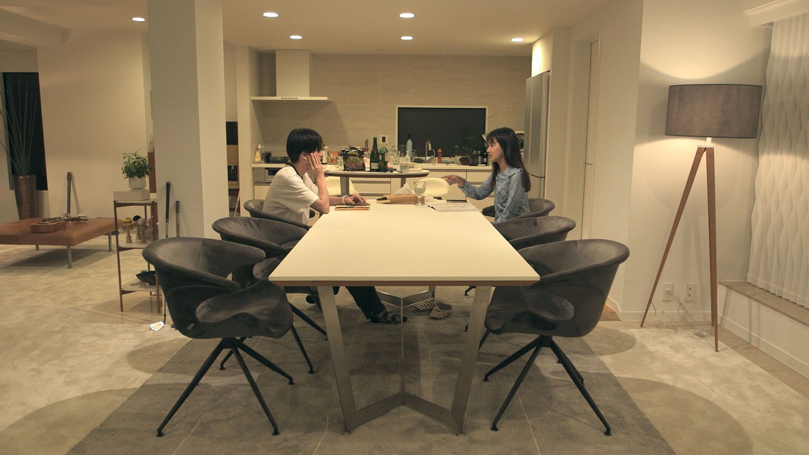 流佳、春花「TERRACE HOUSE TOKYO 2019-2020」14th WEEK（C）フジテレビ／イースト・エンタテインメント