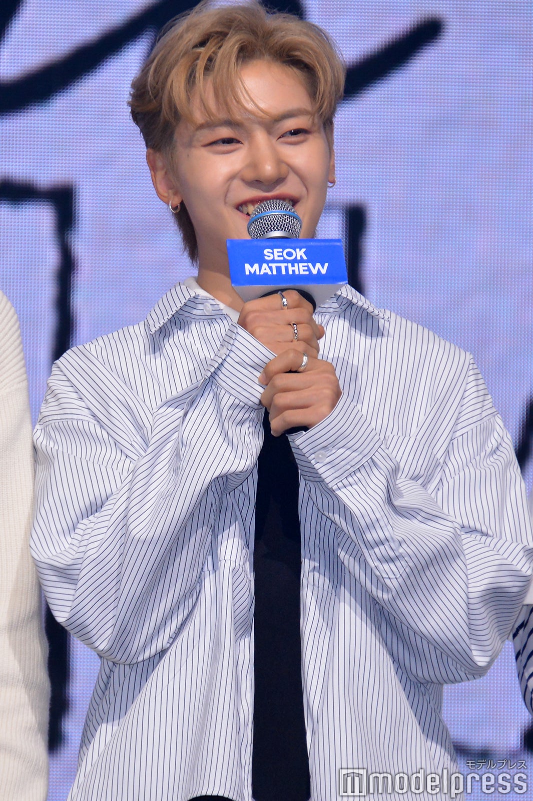 挨拶するソク・マシュー（C）モデルプレス