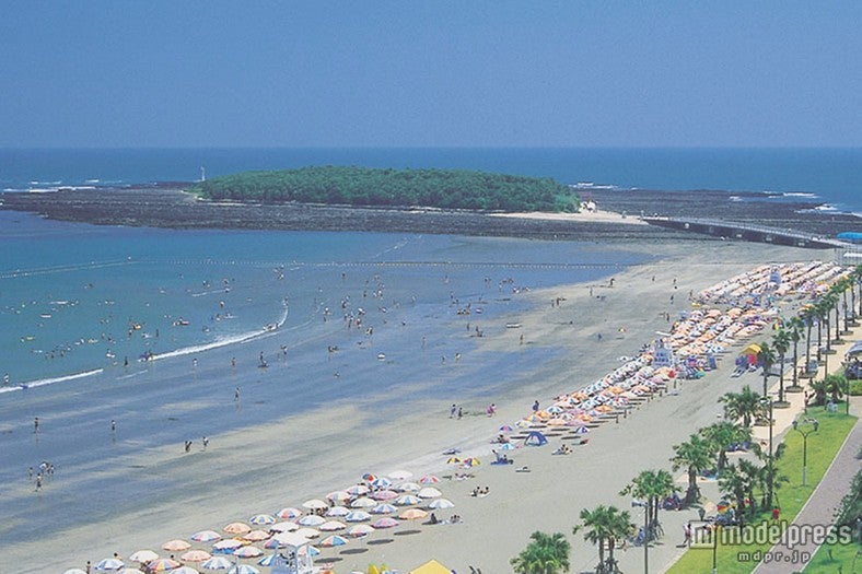 カリフォルニアのような風景広がる青島ビーチ