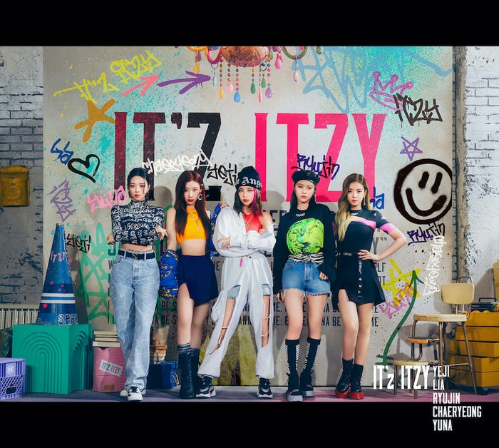 Twiceの妹分 Itzy 日本デビューベストアルバム It Z Itzy リリース日決定 オンラインライブ開催も発表 モデルプレス Twiceの妹分 Itzy 日本デビューベストアルバム It Z Itzy リリース日決定 オンラインライブ開催も発表 モデルプレス