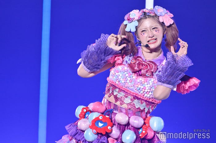 しなこ(C)モデルプレス