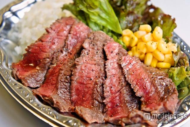 「ビーフステーキライス」￥700