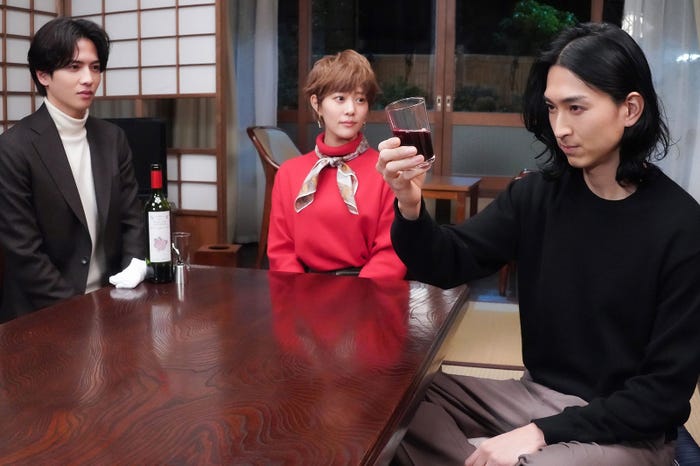 志尊淳、高畑充希、松田翔太/「ムチャブリ! わたしが社長になるなんて」第5話より(C)日本テレビ