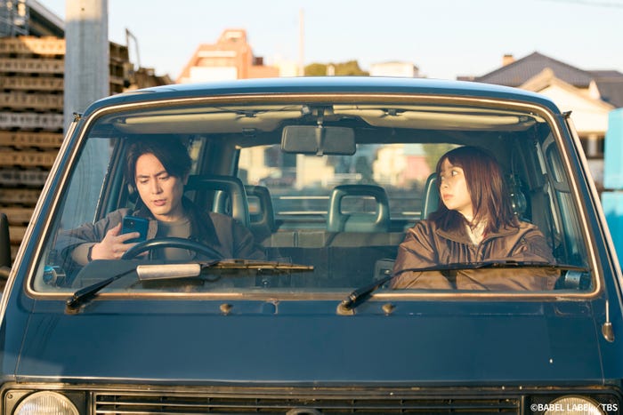 間宮祥太朗、上白石萌歌「イグナイト -法の無法者-」(C)BABEL LABEL/TBS