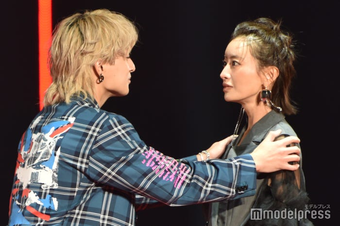 白濱亜嵐、松本まりか(C)モデルプレス