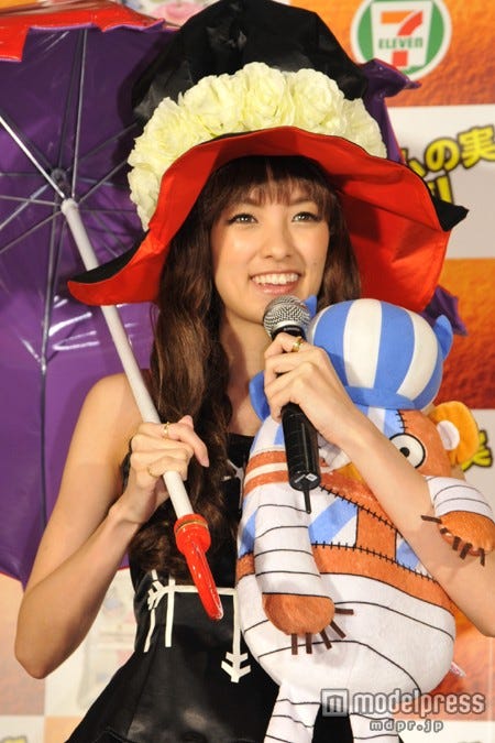 南明奈 One Piece コスプレで人気芸人絶賛 これが似合う人はいない モデルプレス 南明奈 One Piece コスプレで人気芸人絶賛 これが似合う人はいない モデルプレス