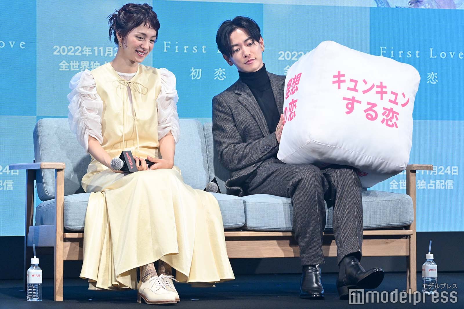 満島ひかり、佐藤健 （C）モデルプレス