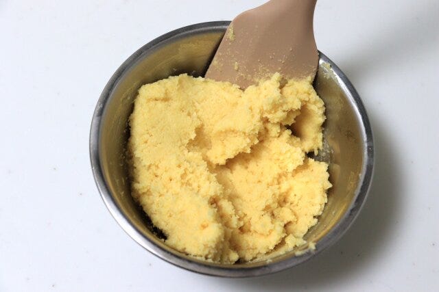 りんごのケーキタルト レシピ クレームダマンドを作る りんごのケーキタルト レシピ クレームダマンドを作る