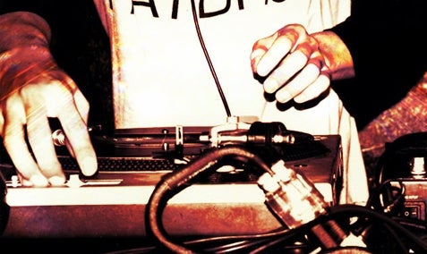 DJ KIYO／画像提供：株式会社グローバル・ハーツ