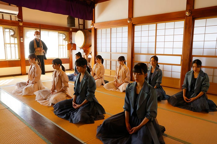 つばきファクトリー(提供写真)