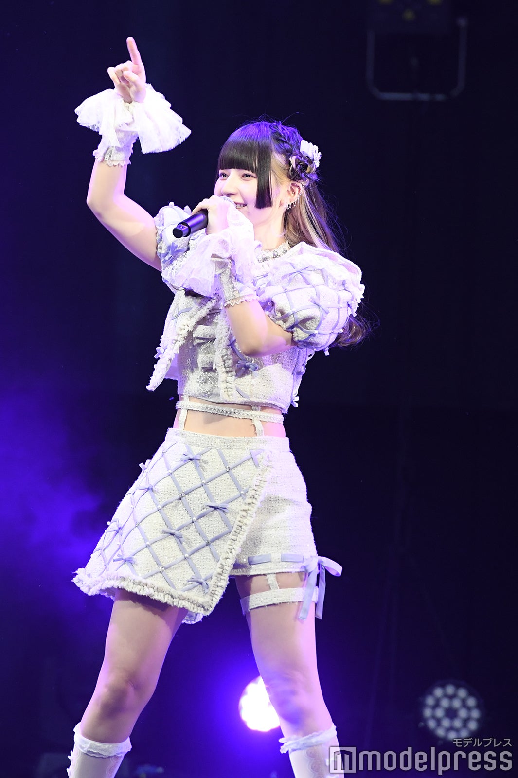 環やね／きゅるりんってしてみて（C）モデルプレス