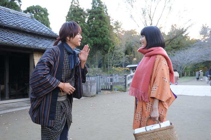 橋本淳、松本穂香「嘘解きレトリック」第10話(C)フジテレビ