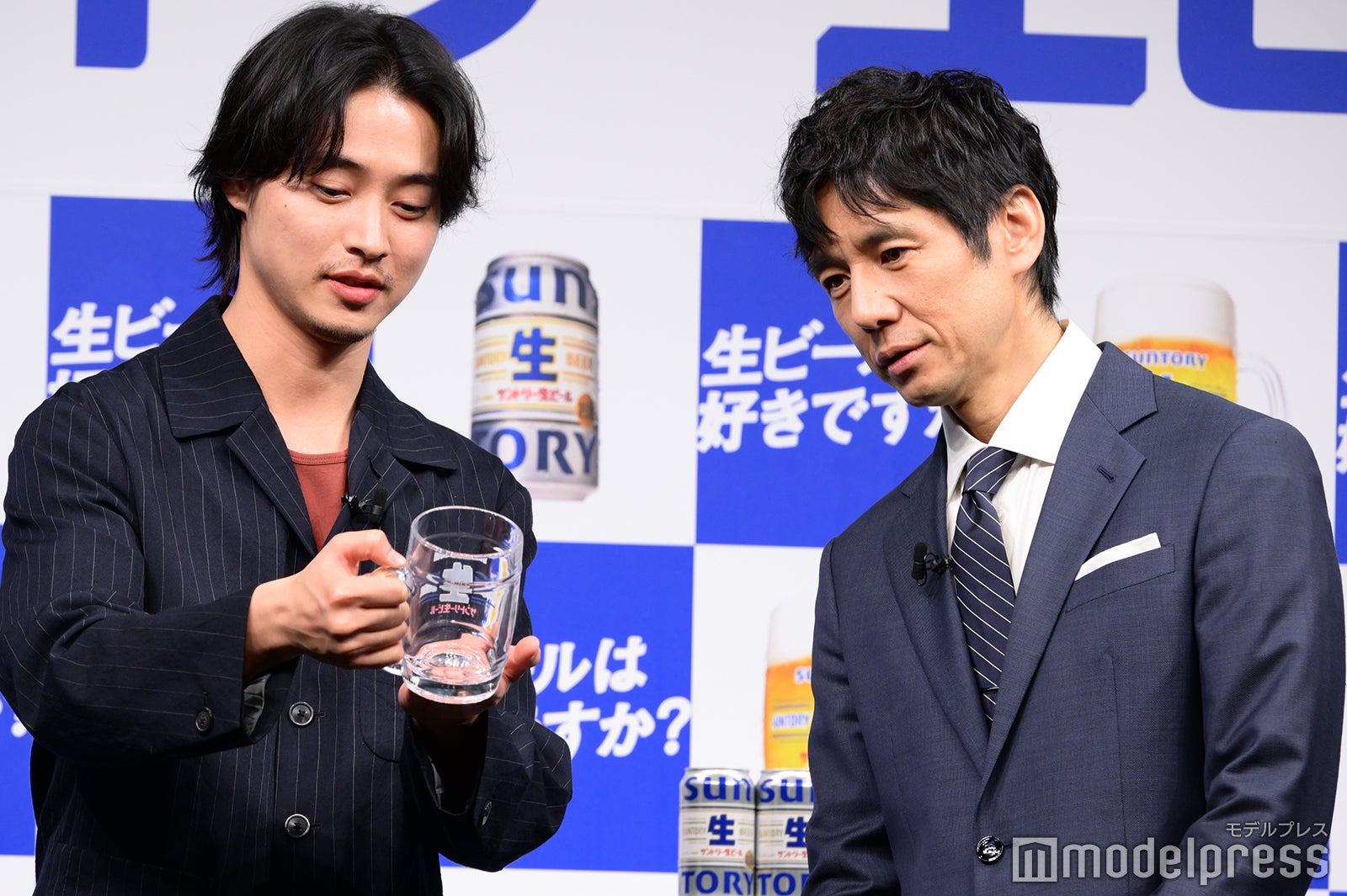 山崎賢人、西島秀俊（C）モデルプレス