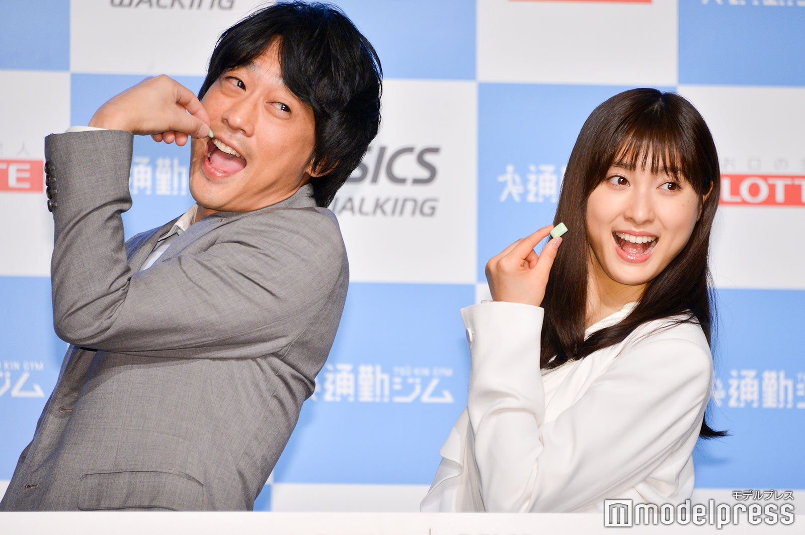 村上健志、土屋太鳳 （C）モデルプレス