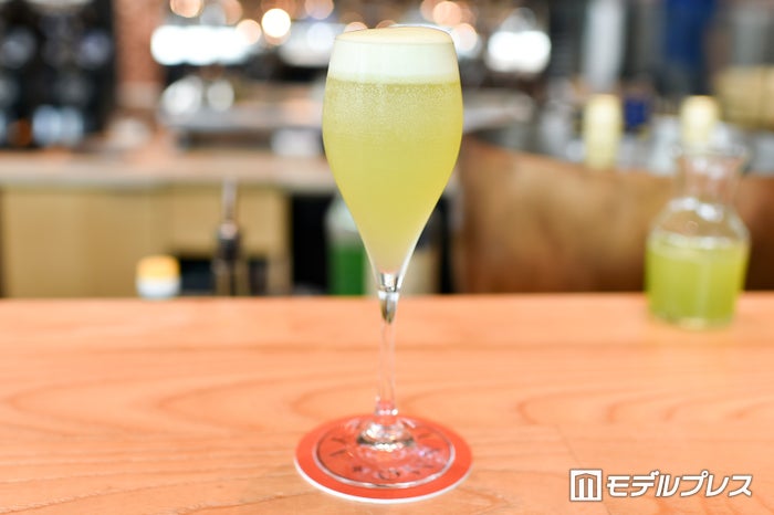 ネオン メロン 1,800円（税抜）（C）ビューティーガール