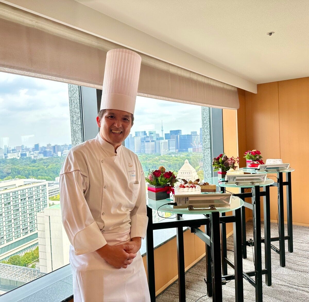 安里哲也シェフパティシエ