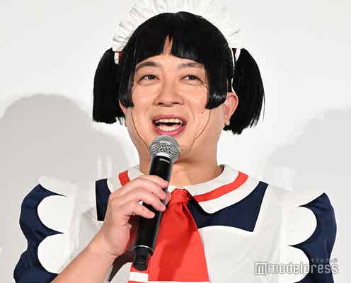 チョコプラ松尾駿、同日公開の“名探偵”に対抗心 主演声優務めた「僕とロボコ」キャラクター衣装でパンツアピールも