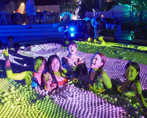 ハウステンボス「光のナイトプール」大人のオアシスで夏の夜遊びは決まり