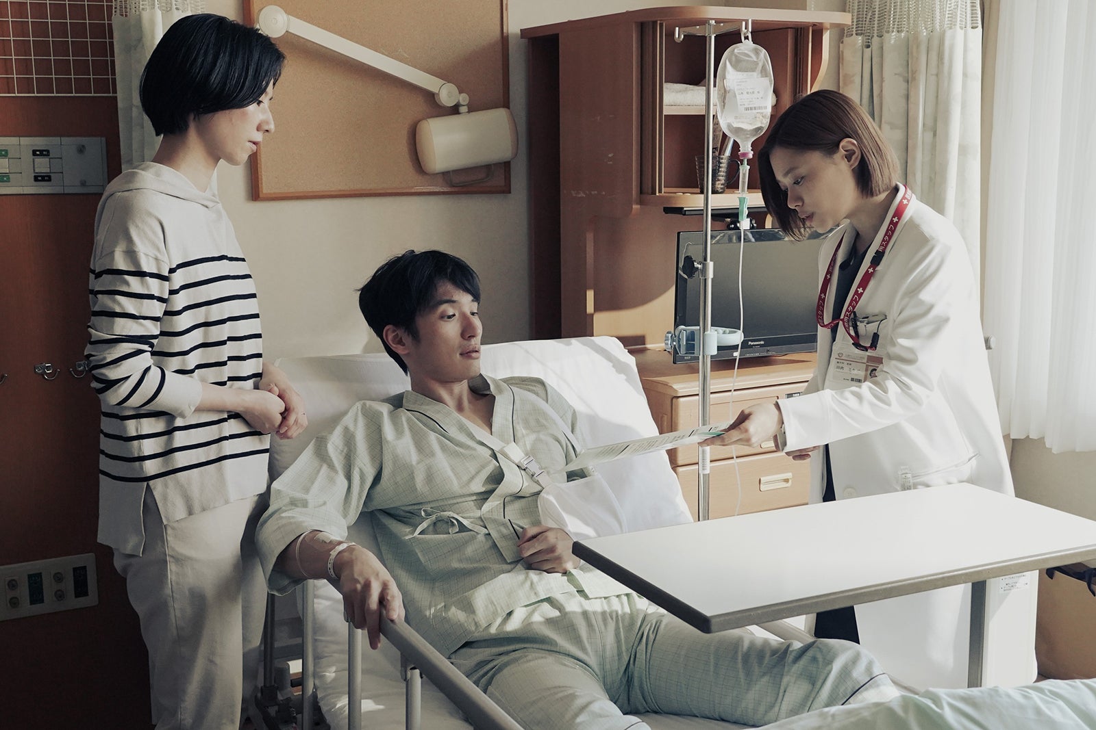 鉄之助、杉咲花「アンメット ある脳外科医の日記」第6話より（C）カンテレ