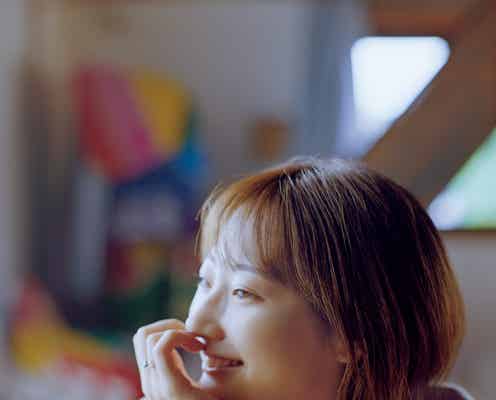 武田玲奈、ほっそり二の腕際立つ ナチュラルな表情で魅せる