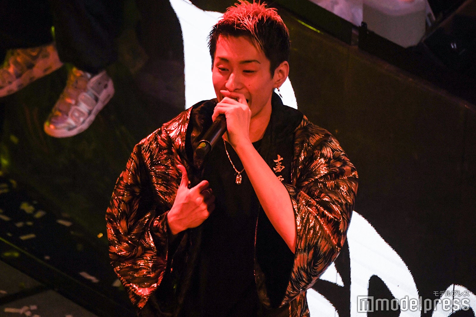 DJ脇 「レペゼン恐怖のカウントダウンライブ ～ガチで生配信～」（C）モデルプレス