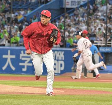 広島・栗林がまさかの大乱調 四回までで自己ワースト7失点 二桁安打を浴びる 試合前時点で防御率1点台も…