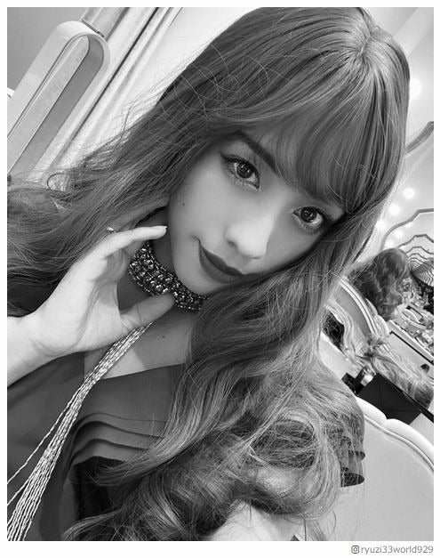 りゅうちぇるのキャバ嬢女装、15kg減でさらに美しく 「仲里依紗に見えた」の声も