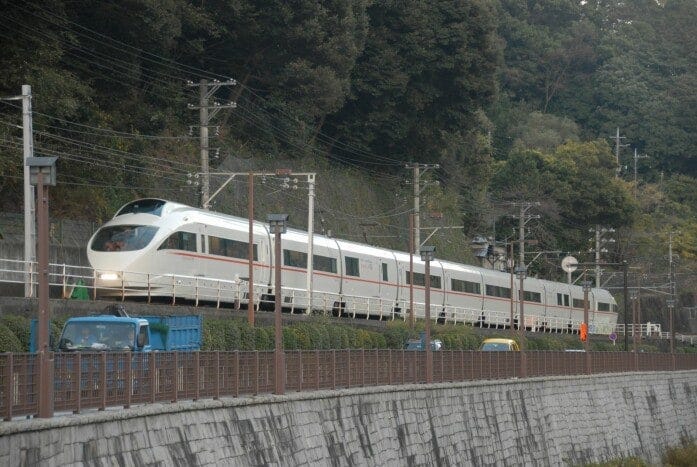 定期運行から引退した「白いロマンスカー」VSE