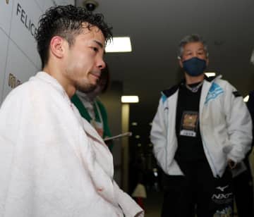 辰吉寿以輝 連打で猛攻も引き分け 父・丈一郎厳しく指摘「練習が足らんということ」