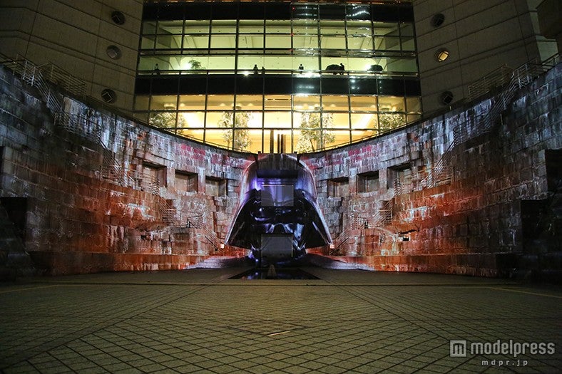 プロジェクションマッピング「スター・ウォーズ 果てしなき銀河の旅」（C）＆TM lucasfilm Ltd．