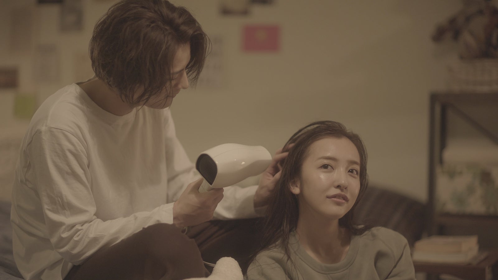 板野友美「すき。ということ」（2月13日発売）MVより（提供画像）