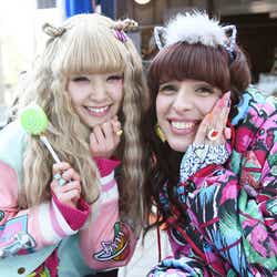 モデルプレス - 剛力彩芽、金髪ロングの原宿系でIVANとド派手2ショット「超レアです」
