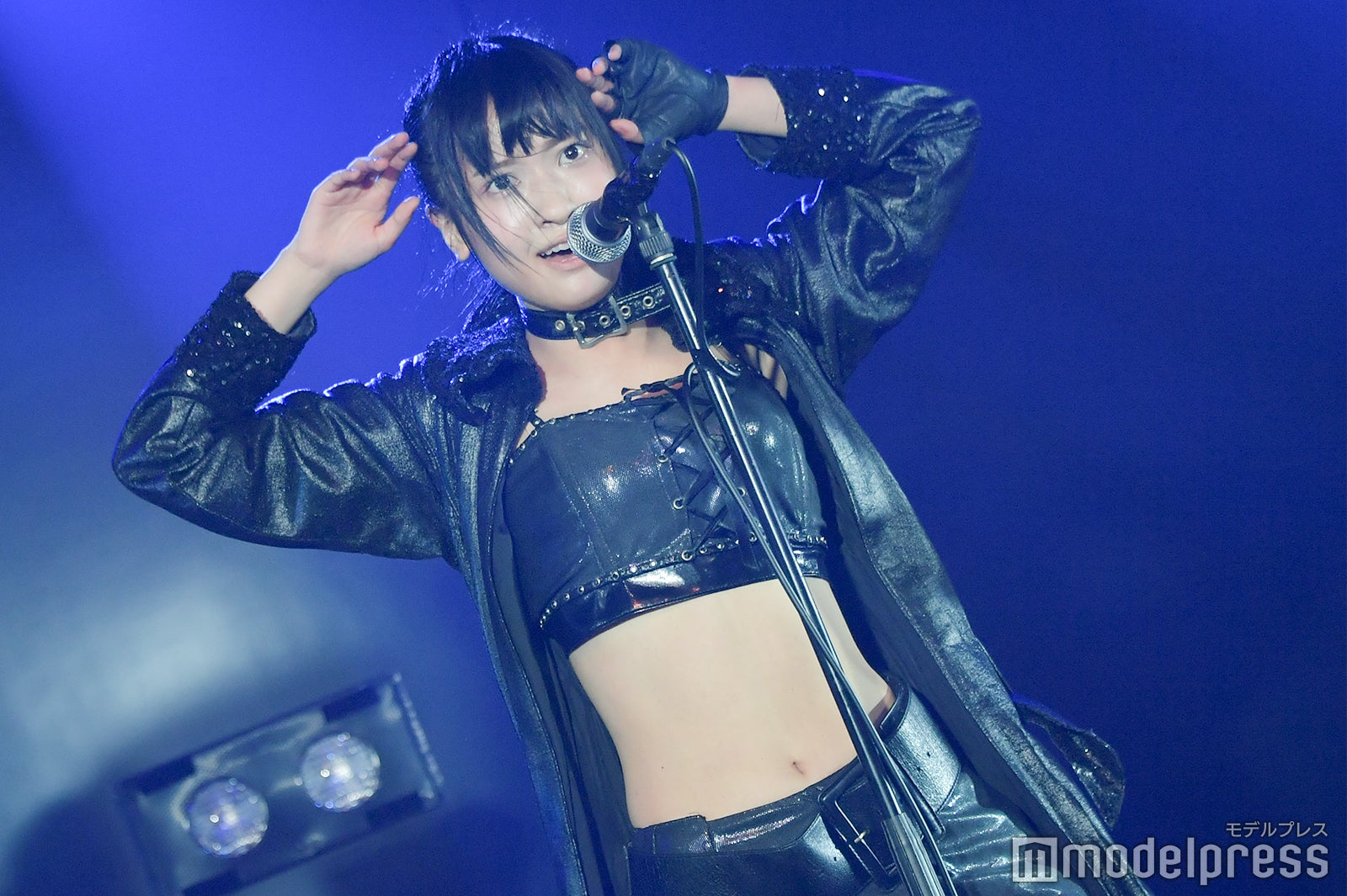 「Blue Rose」庄司なぎさ／AKB48柏木由紀「アイドル修業中」公演（C）モデルプレス