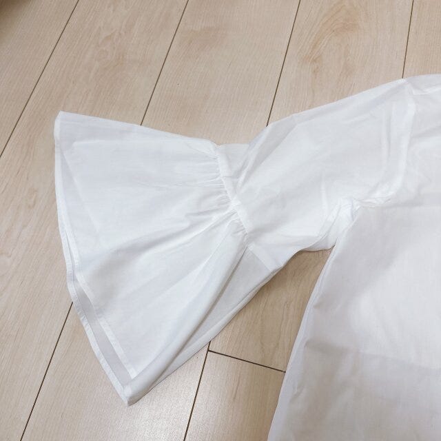 GU　フレアスリーブロングシャツ　フレアスリーブ