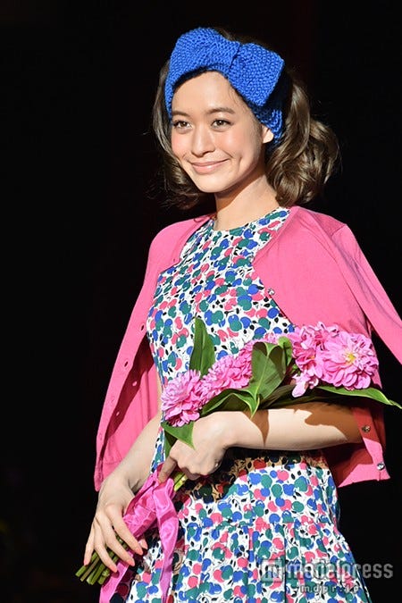 野崎萌香