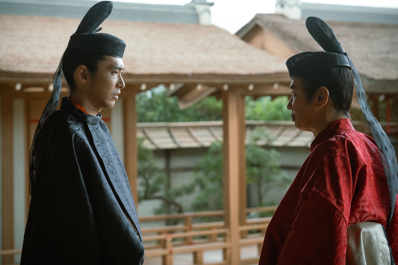 柄本佑、ユースケ・サンタマリア「光る君へ」第25話（C）NHK