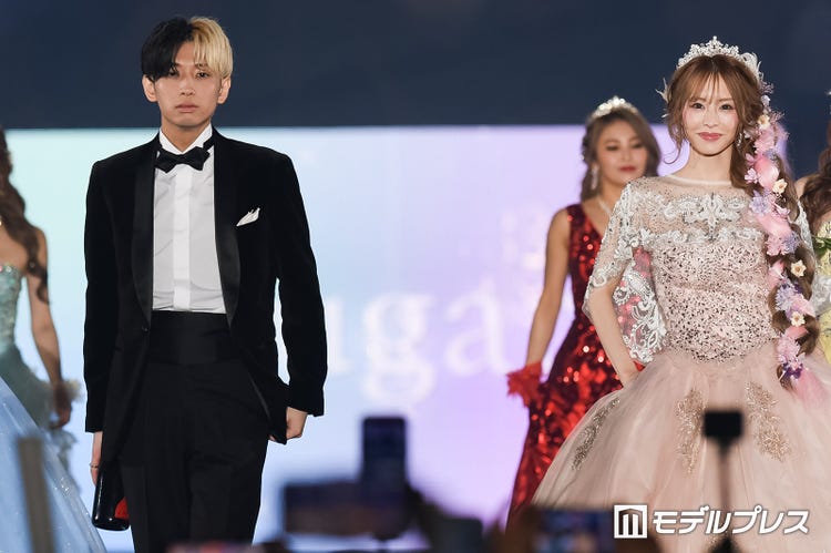 ヒカル 結婚 発言話題の門りょうとオフショット披露 結婚式みたい お似合いすぎる と反響続々 モデルプレス ヒカル 結婚 発言話題の門りょうとオフショット披露 結婚式みたい お似合いすぎる と反響続々 モデルプレス