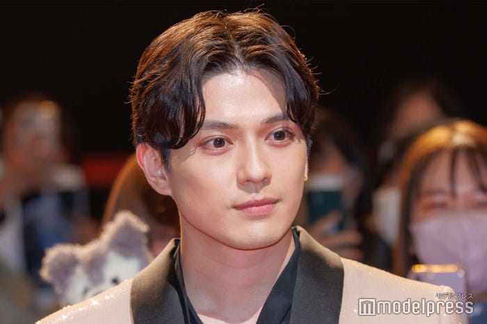 新田真剣佑(C)モデルプレス